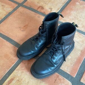 Dr. Martens Awley Boots
